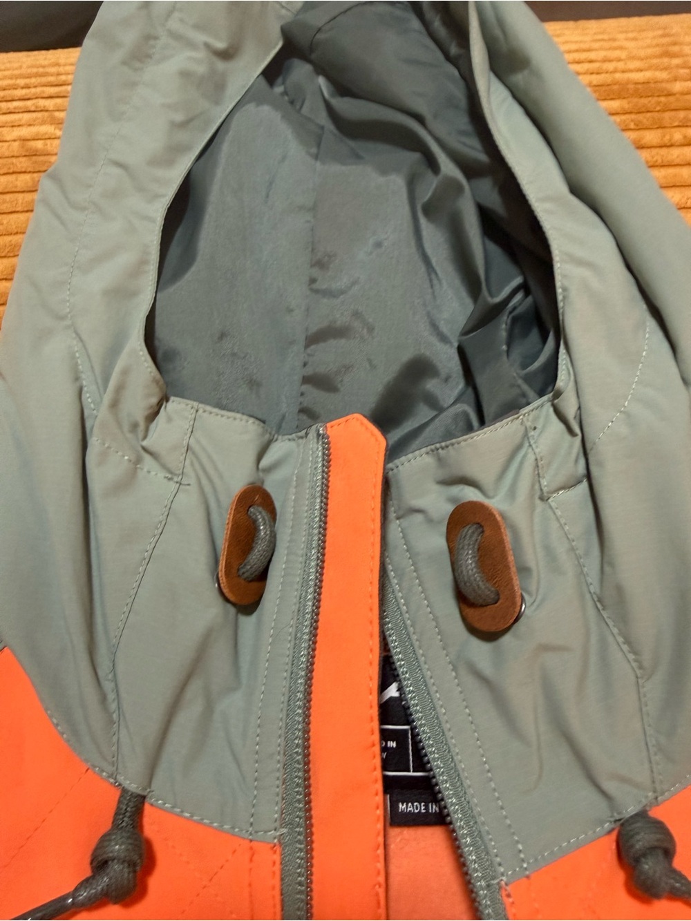 Dakine Orange and Light Blue Ski Pullover Jacket - Picture 6 of 6